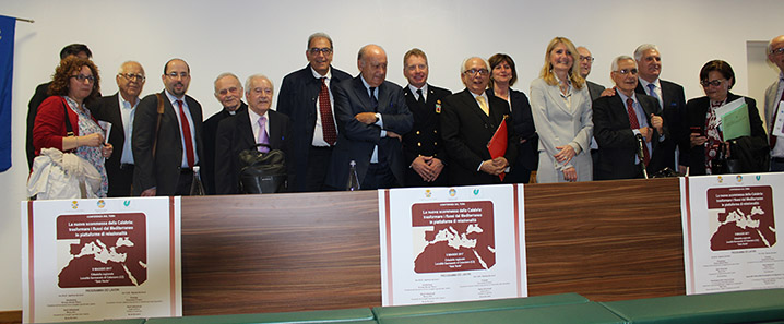 Un paradigma tripolare “per trasformare i flussi dal Mediterraneo in piattaforme di relazionalità” L’indagine Censis sui migranti e la Calabria illustrata nella Cittadella regionale