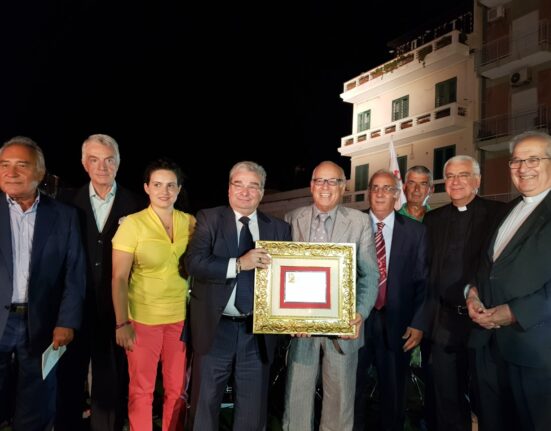 Roberto Crea, lo scienziato dell’insulina sintetica, sta lavorando ad un progetto di portata storica: “Così sconfiggeremo il Parkinson”
