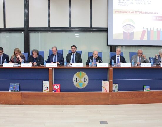 Lettura in età 0 6 anni, in Calabria la prima legge in materia