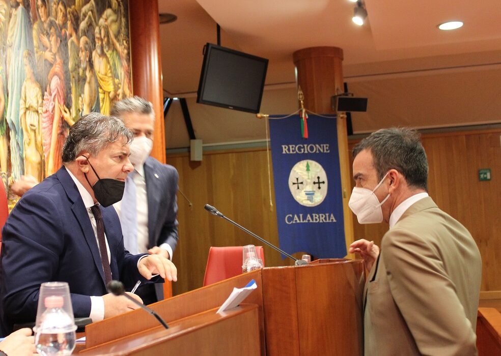 Consiglio: nomine rinviate Approvata la legge per la rigenerazione urbana e territoriale