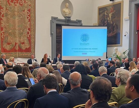 Mancuso alla “Festa dei calabresi nel mondo” a Roma: “Sinergie per promuovere sviluppo in Calabria”