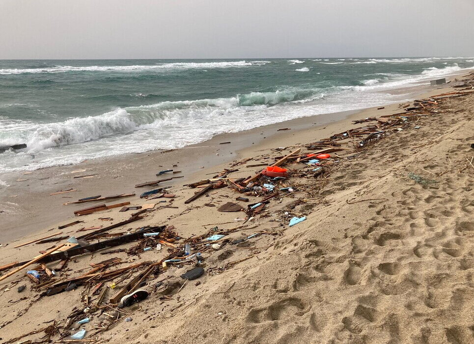 Naufragio migranti, Mancuso a Crotone: ‘Dolore profondo per le tante vite spezzate’