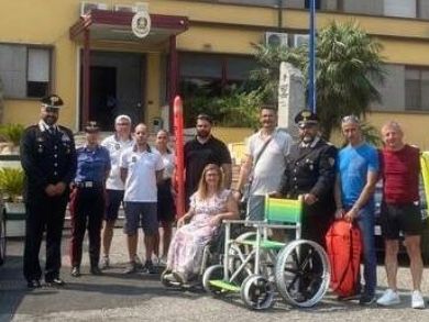 Le congratulazioni di Filippo Mancuso al luogotenente Luigi Morello e al gruppo di subacquei tecnici della sezione Unarma di Soverato