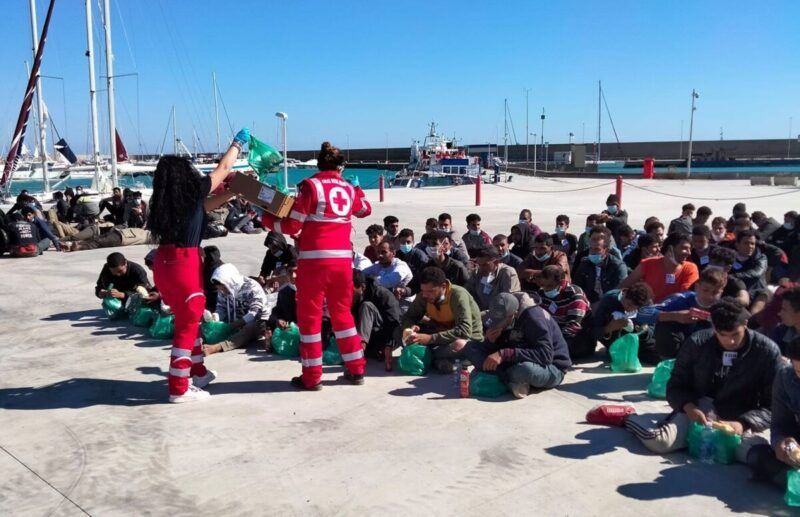 Emergenza migranti, Mancuso: ‘Situazione rischia di sfuggire di mano”