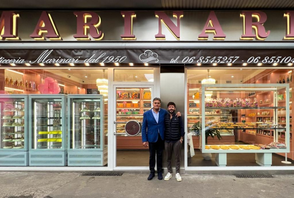 Giovane designer reggino firma storica pasticceria di Roma