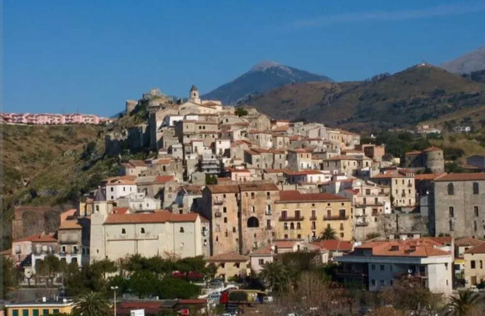 In crescita gli stranieri che cercano casa in Calabria: +25%
