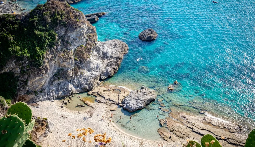 Trenitalia, quattro nuovi collegamenti per la ‘Costa degli Dei’