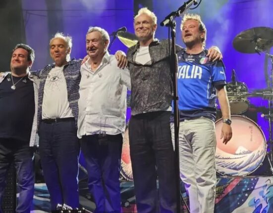 Nick Mason a Roccella Ionica, rinasce la leggenda dei Pink Floyd
