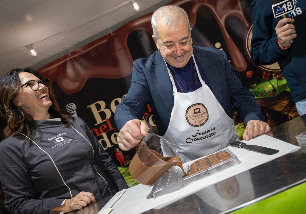 Il cioccolato conquista la Calabria A Cosenza la festa attira turisti e…golosi da tutto il Sud