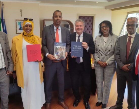 Visita di una delegazione etiope in Consiglio regionale: il saluto di Mancuso