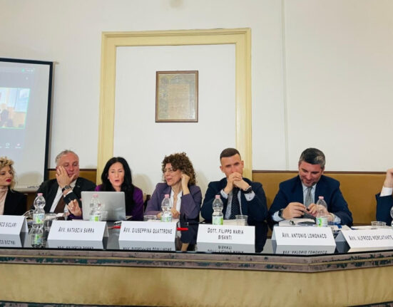 Stalking, il Garante Lomonaco: “Rafforzare rete di protezione per le persone fragili”