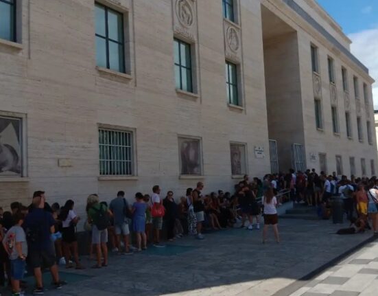 Lunga fila di visitatori al MArRC, Occhiuto: ‘Oggi la Calabria è visibile, desiderata, raggiungibile’