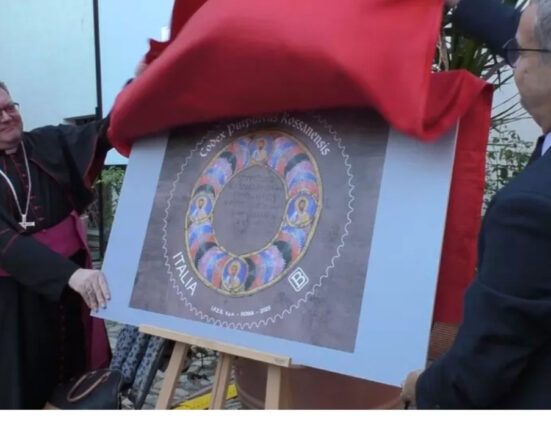 Presentato francobollo sul “Codex purpureus rossanensis”
